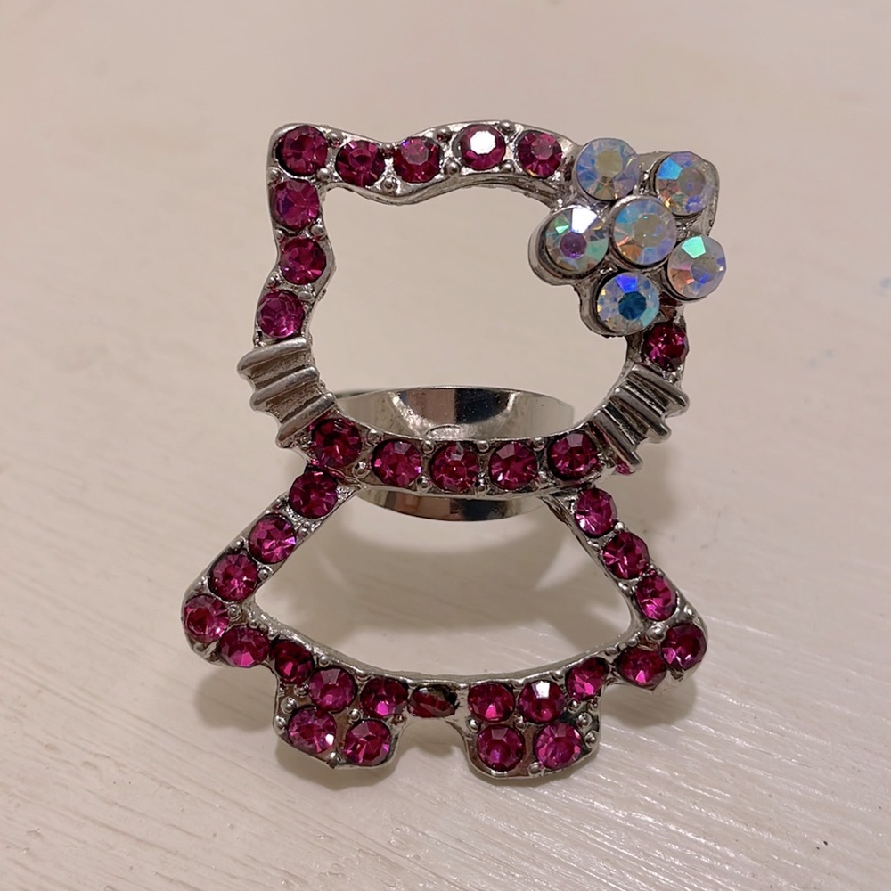 Hello Kitty 🎀 Ring. - Picture 5 of 9
